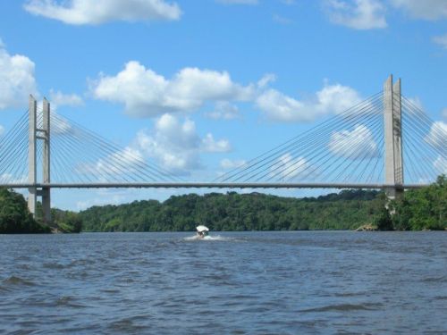 Entre o Brasil e a Guiana Francesa: a ponte por onde ninguém passa