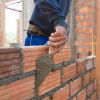 Evite desperdícios na obra e aprenda calcular a quantidade de tijolos